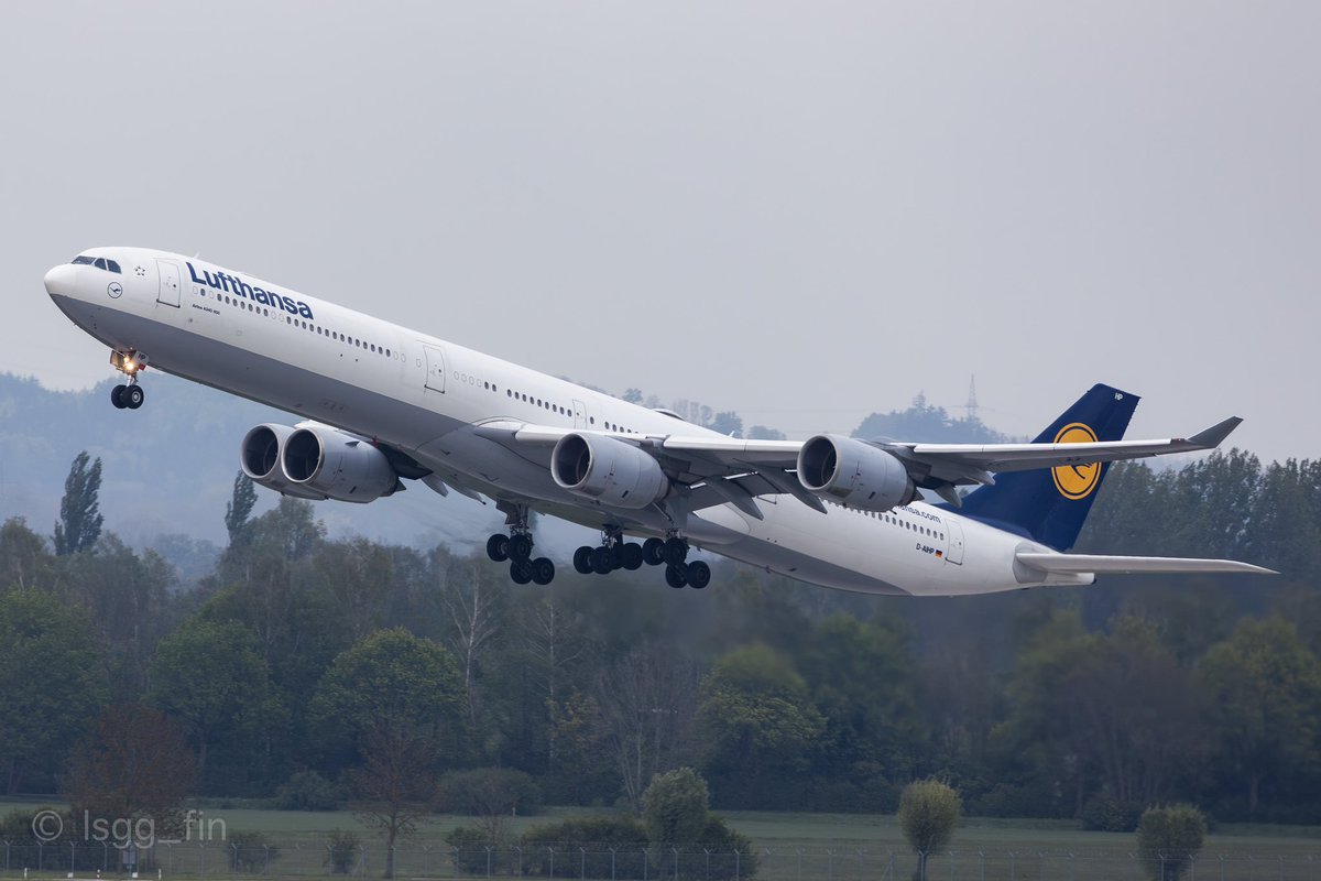 24.04.2024
MUC/EDDM
Lufthansa 
A340-642 D-AIHP

天気悪くても積極的に記録しておきたい被写体