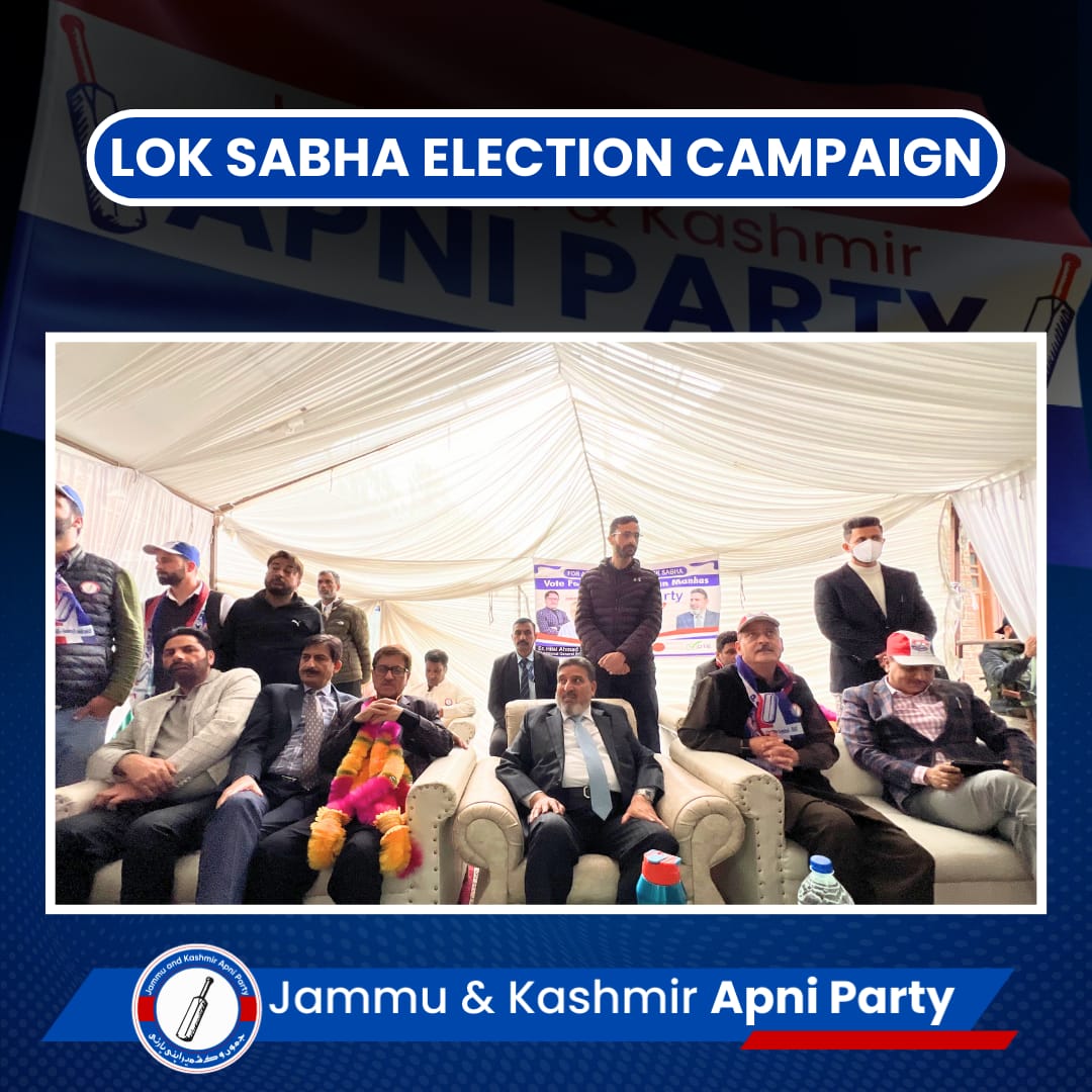 Apnipartyonline's tweet photo. Lok Sabha Elections: People from different sections of life attended a public outreach program organised by Jammu and Kashmir at Muniwar Anantnag https://t.co/VJYzdVjvMd