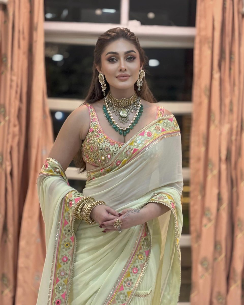 #ShefaliJariwala