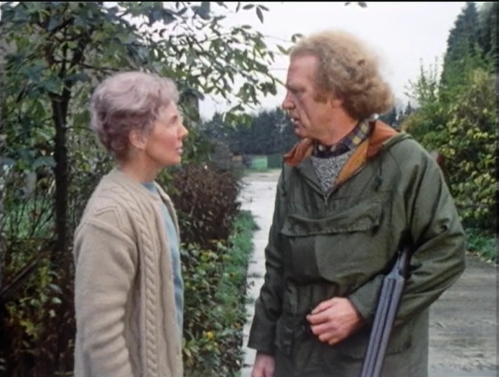 DWUDatabase's tweet photo. "You'd never believe me, woman. Supper ready?" It has taken 3 seasons but they have finally managed to get one of these country stereotype characters who actually made me laugh #DoctorWho #ThreeDoctors https://t.co/DU50BzwUeo