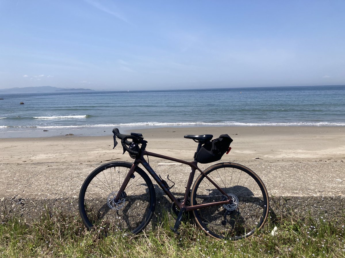 observerule's tweet photo. ブルベ300kmやってきました。(藤枝-伊良湖岬往復)
14時間半、アベレージ23.7km/hで8000kcal消費❗️ https://t.co/jsI7T4XMaG
