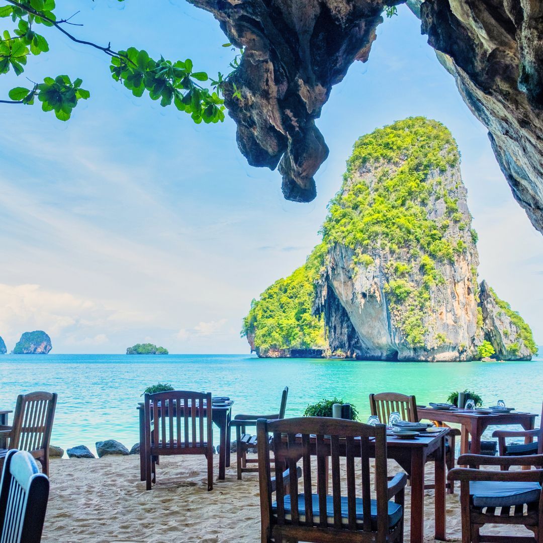 Come eat fresh seafood right on Railay Beach in Thailand for a breathtaking view of limestone cliffs and crystal blue water 🌊 . Connect with me to plan your next trip to Thailand today. #TravelBetter #TravelAgency #TravelAgent #TravelAdvisor #TravelInspo #MondayBlues