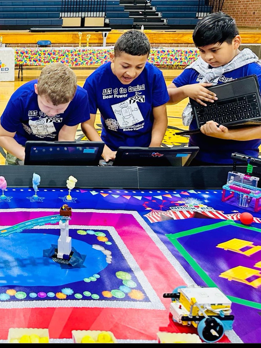 EMRollinsSTEAM1's tweet photo. Congratulations to our Bear Cub Power robotics team for bringing home second place in the school-wide RoboVANCE competition! Their dedication and perseverance have truly paid off, and we are all proud of them! 👏🎉
#wearerollins https://t.co/EFfw2web97