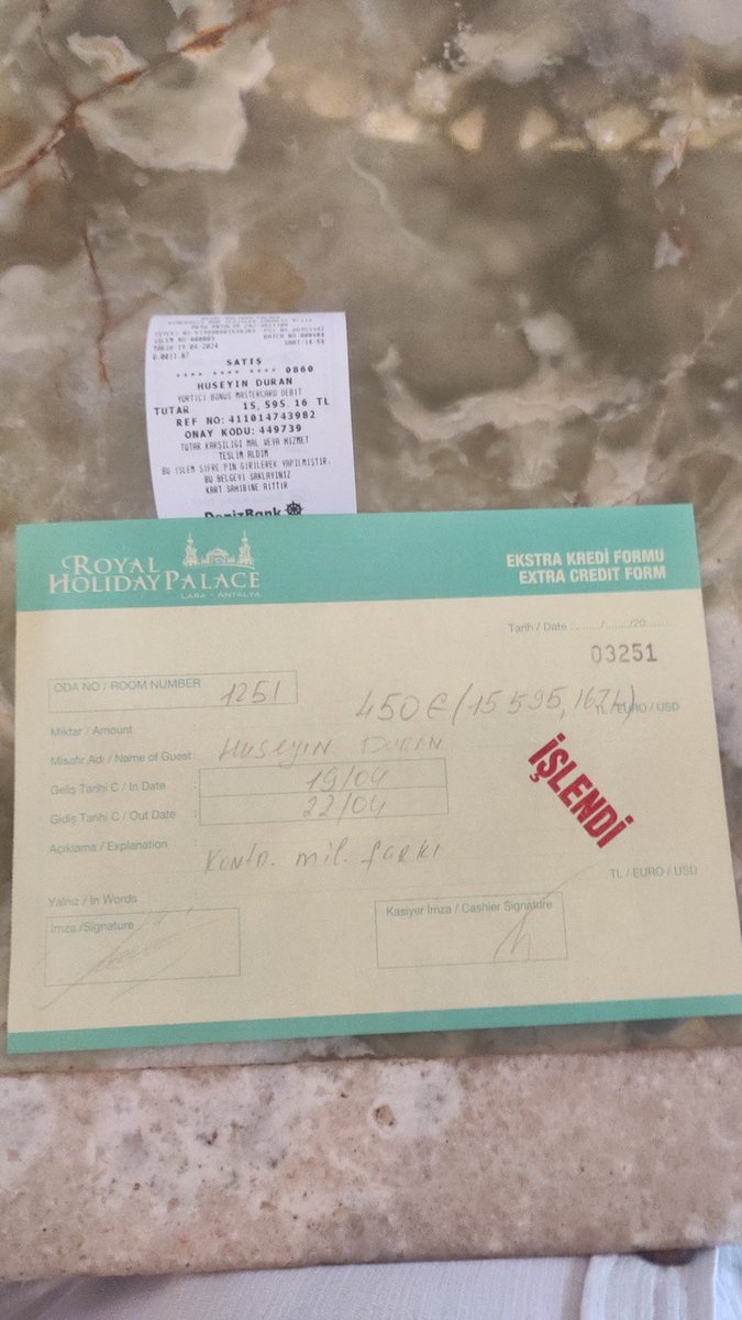 KendineMuhabir's tweet photo. Meğer aynı rezalet tüm otellerde uygulanıyormuş. Antalya Kundu Holiday Palace Otel de Türk müşterilerinden “Türklük bedeli” alıyormuş. https://t.co/zcpvsaliGL
