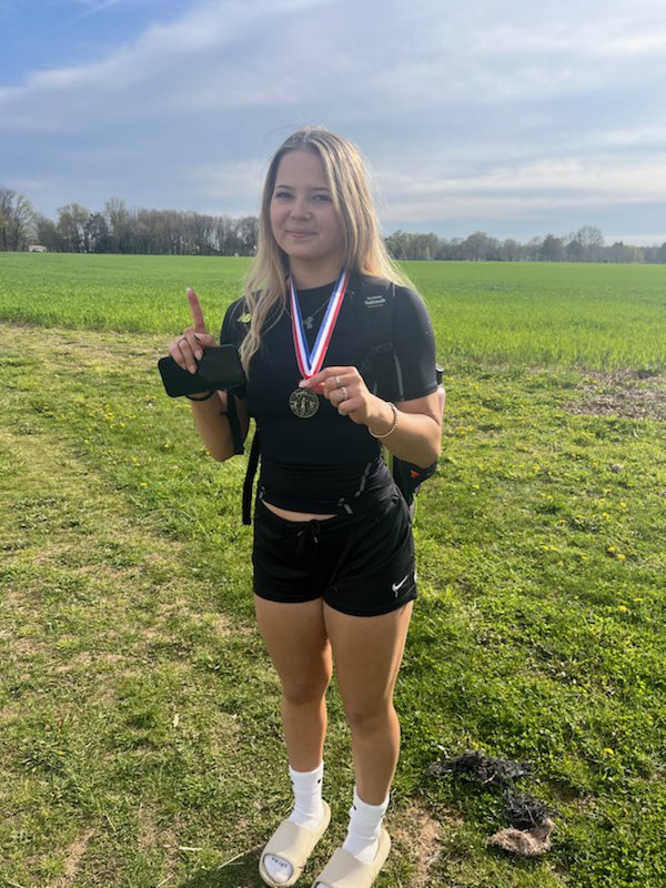 alis_oberg's tweet photo. 🥇 @ Ellington Invitational
-1st place in jav
-New meet record 
#throw #javelin #1stplace https://t.co/lsnHuAqgC0