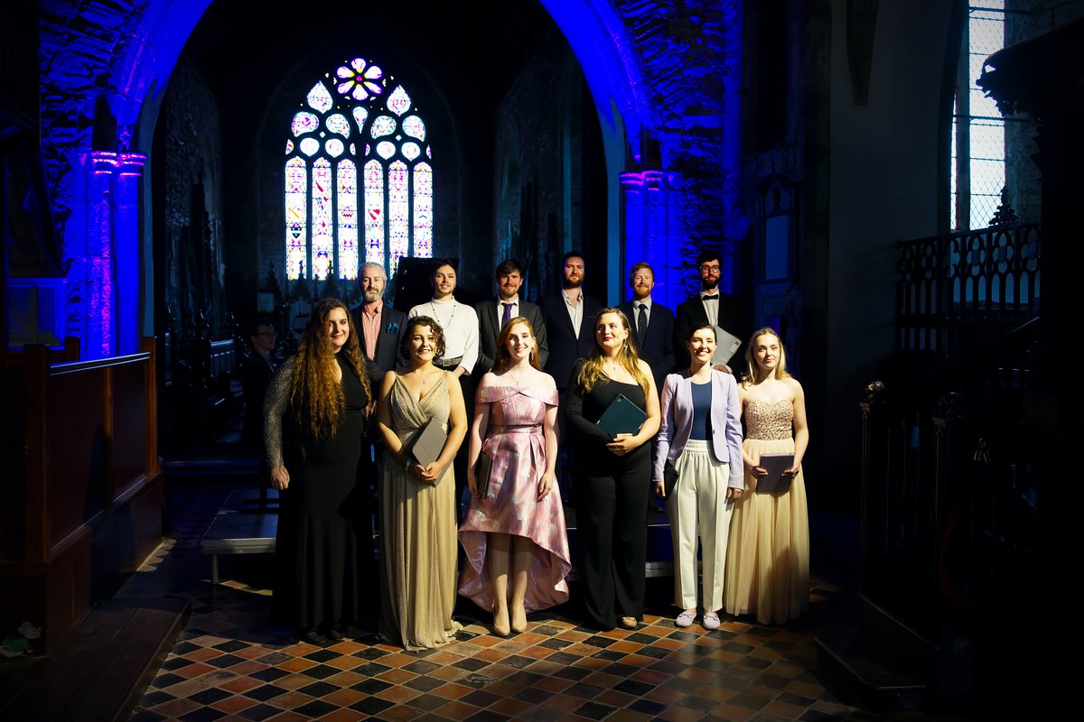 Snap up the last few tickets for the BVOF Chorus Recital 2024! 🎶🎟️ Join us for an afternoon of performances by some of Ireland’s finest emerging singers, accompanied by Frasier Hickland. 📅 Thurs 30 May 1pm Villierstown Church 🍽️ Lunchtime Recital Package: Saucy Hen 12pm.