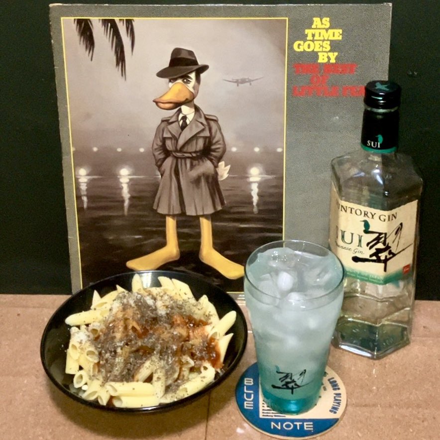 SKYLINE_E_ECR33's tweet photo. さて #晩酌
#テーオーロイヤル が勝って
#ホークス も勝って
なかなかに気分よか 夜✨
#ペンネボロネーゼ と
#翠 を #ジンライム で
皆さま
今日もお疲れ様ございました
🍸😊🥘
#Sui
#GinLime
#Suntory
#NowPlaying
#AsTimeGoesBy
#TheBestOfLittleFeat
#LittleFeat
#天皇賞・春
#sbhawks https://t.co/lQTDsZiytu