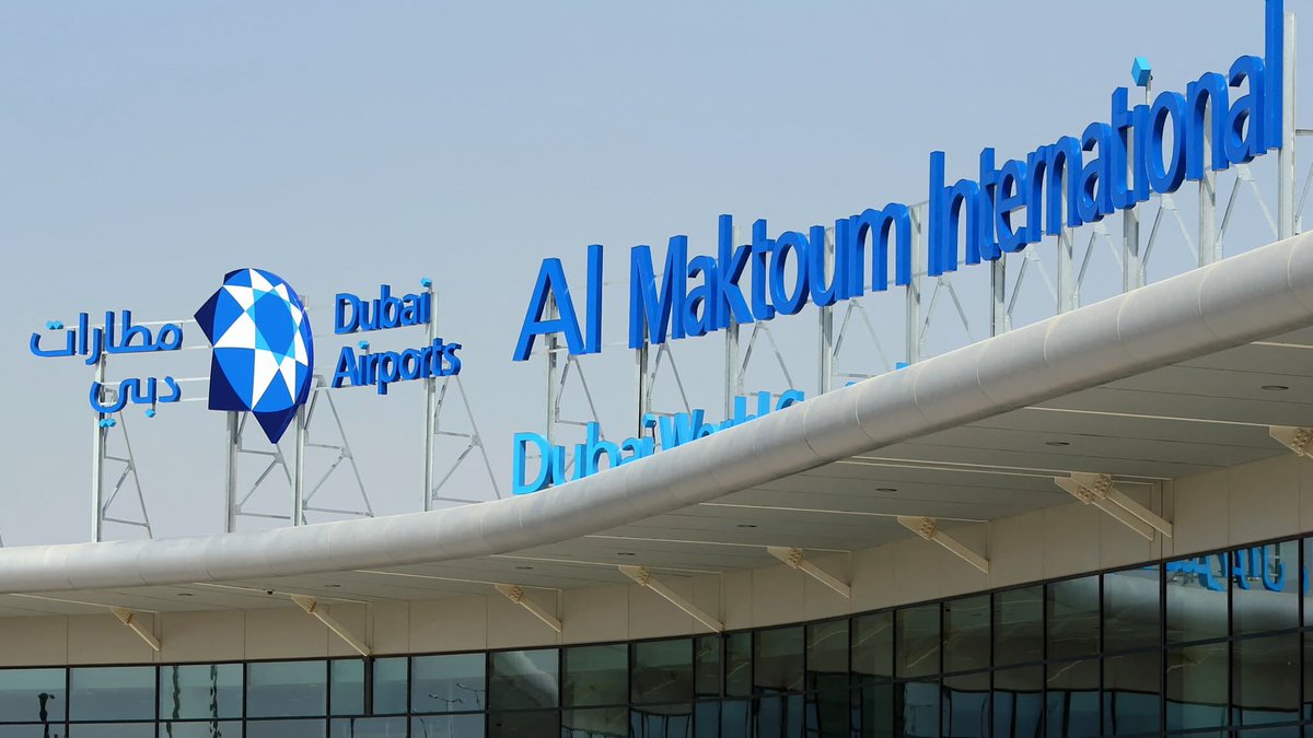 260 millions de passagers par an: Dubaï veut construire 'le plus grand aéroport du monde' l.bfmtv.com/rYHc