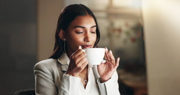 Study co-author of review of the latest scientific studies on flavonoids Dr Tim Bond says 'some of the studies we looked at showed as much as a 19% reduction in risk of developing chronic conditions, such as heart disease.' More research is needed. sciforschenonline.org/journals/nutri… #Tea