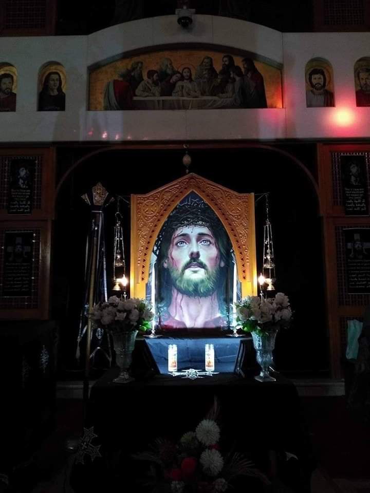 هوذا الذبيحة قد قُدمت للفداء 🖤.