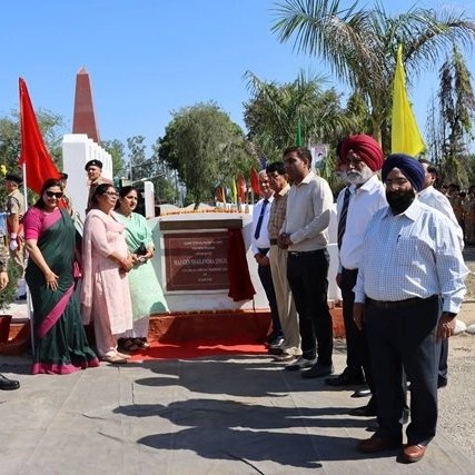 SHAURYA SMARAK UNVEILED AT #SAINIKSCHOOL #NAGROTA

Maj Gen Shailendra Singh, SM, CoS, HQ 16 Corps &amp; Chairman LBA, unveiled Shaurya Smarak and paid tribute to fallen heroes Maj Arvind Bazala, Maj Rohit Kumar, and Flt Lt Advitiya Bal, who sacrificed their lives in line of duty.
