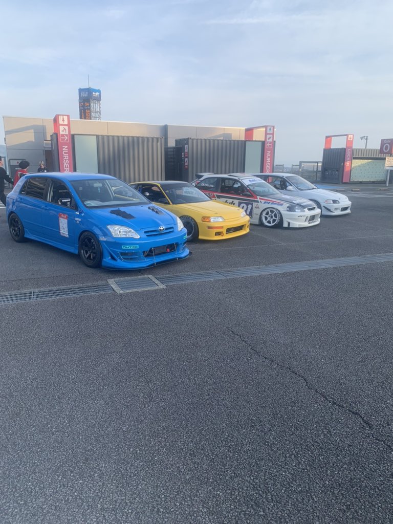 wareranood's tweet photo. #CarFlix3
参加してきました！
無事に帰宅したのでレポを

ありがたいことに今年もhashiriyaアワードをいただくことが出来ました！

沢山の交流、ステッカー交換
そして投票してくださった方、写真撮ってくれた方
一緒に参加した仲間達

本当にありがとうございます！

お疲れ様でした！ https://t.co/WQCssTljBE
