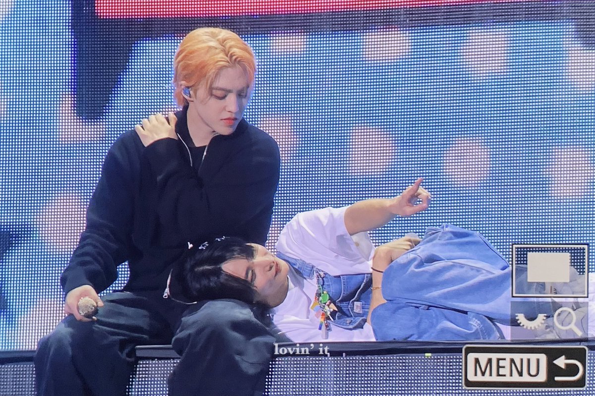 240428 #세븐틴 #SEVENTEEN #정한 #JEONGHAN 

아니 에반데 너무귀여운데