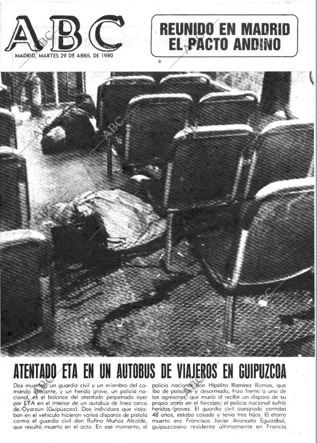 #TalDiaComoHoy de 1980 cuando RUFINO MUÑOZ @guardiacivil volvía de su trabajo en el gobierno militar de #SS en el autobús de línea, mientras hablaba con el conductor, tres #etarras que se habían subido en la parada de Gaintxurizketa le dispararon a bocajarro. #impune 🧵