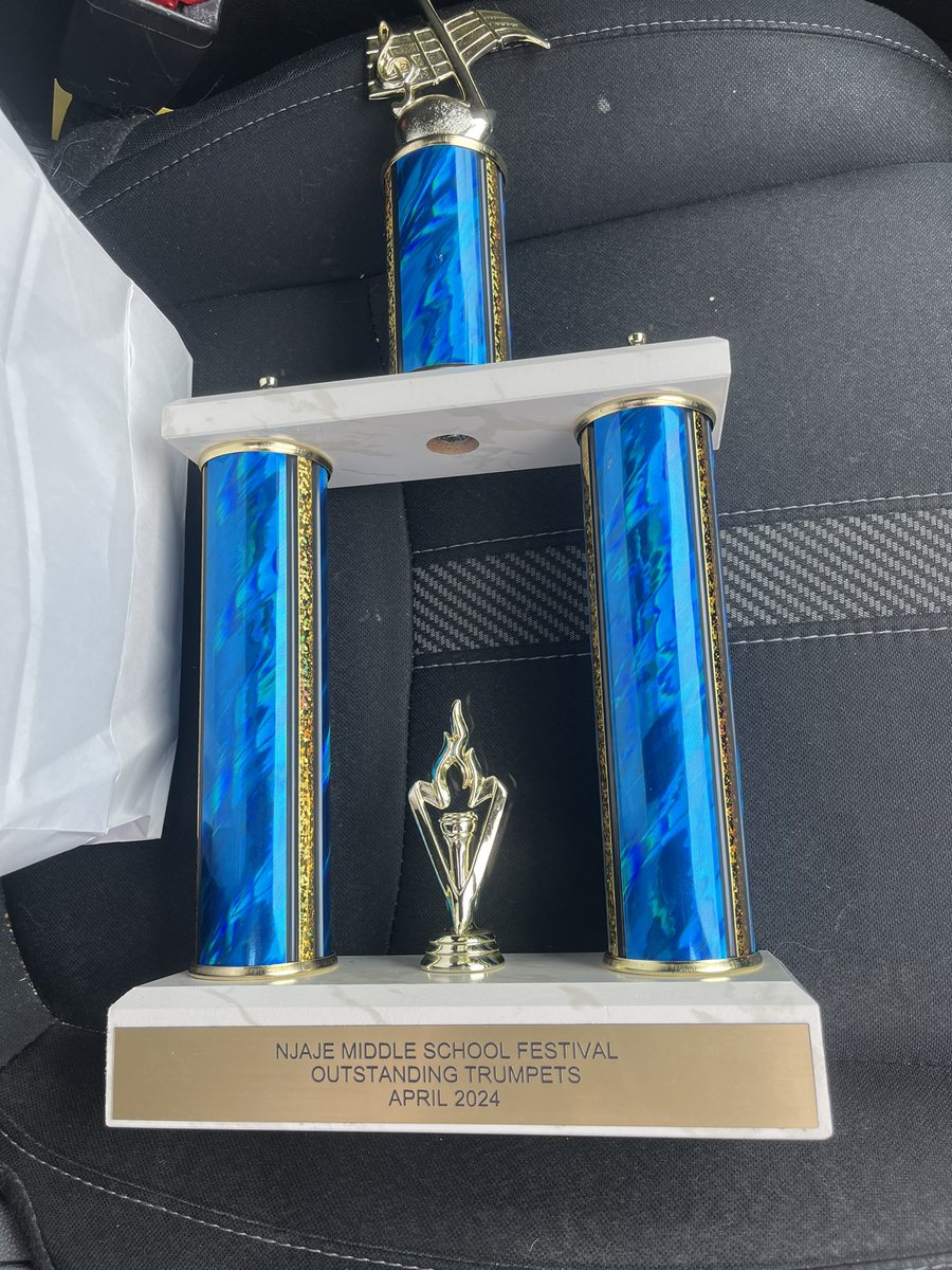 Congrats to the Jazz Ensemble on their performance at the NJAJE MS Jazz Festival. The band received its third “Best Trumpets” award of the season and Ire Talabi received a “Best Soloist” award. Congrats on a great season! @WeAreHTSD @HTSD_Grice