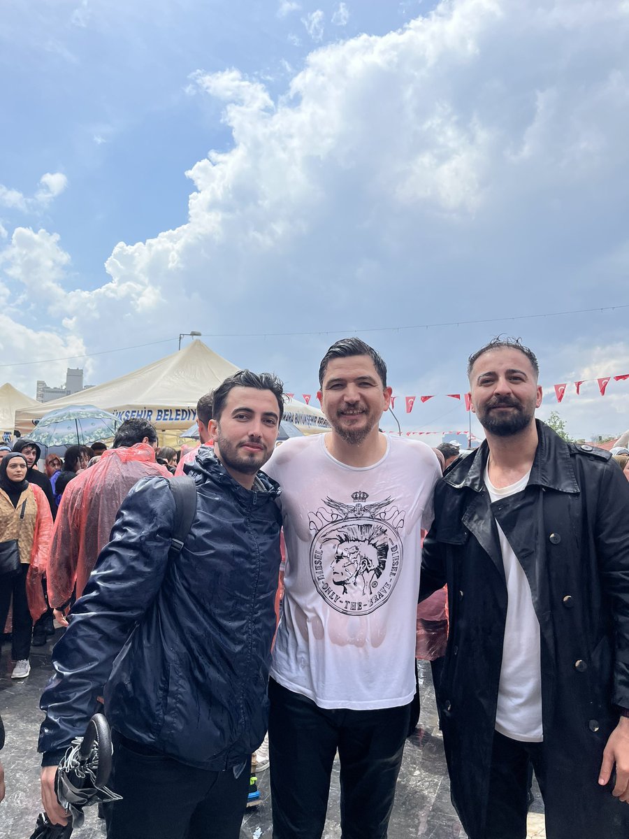 Patates olduk sıra MEB'li olmakta 💚

 #Mülakatsız68BinÖğretmenUlusta