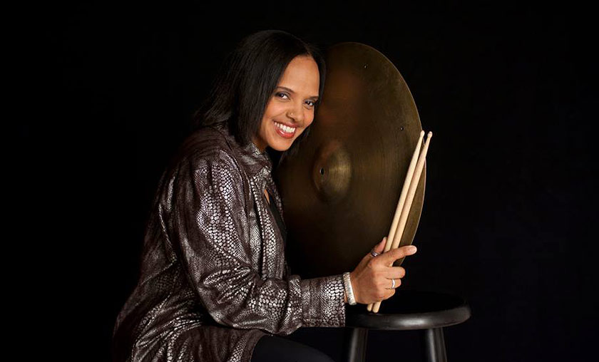 #NowPlaying, 'Circling', off @tlcarrington's *New Standards, Vol.1*. (2022). The #CapitalJazzClub984, with #JacobAsiyo, & @KaimaMwiti.
Terri Lyne Carrington: Drums
Kris Davis: Piano
Linda May Han Oh: Bass
Nicholas Payton: Trumpet
Matthew Stevens: Guitar
Michael Mayo: Vocals.