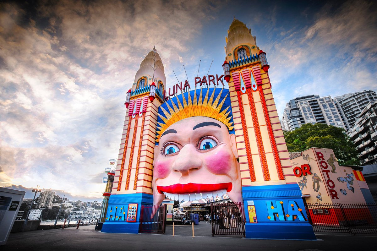I like that both Melbourne and Sydney Luna Park have a scary face you have to walk through, but both are scary in different ways