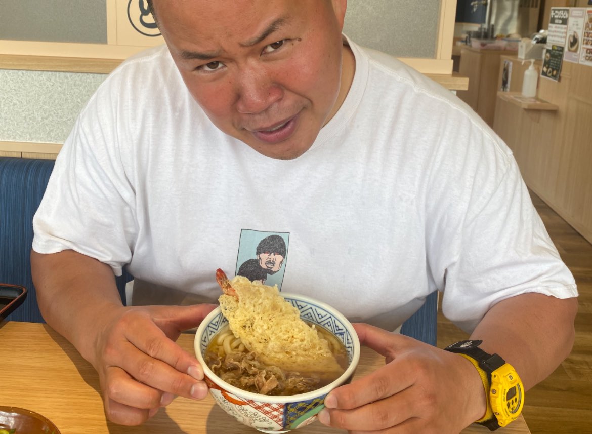 87dekaMAN's tweet image. マツダスカイアクティブズ広島
対　日野レッドドルフィンズ　
イベント呼んで頂きありがトライ‼️
みんなイベントめっちゃ楽しんでた🔥
うどんのどんどんでノーサイド✌️
@mazdaskyactivs