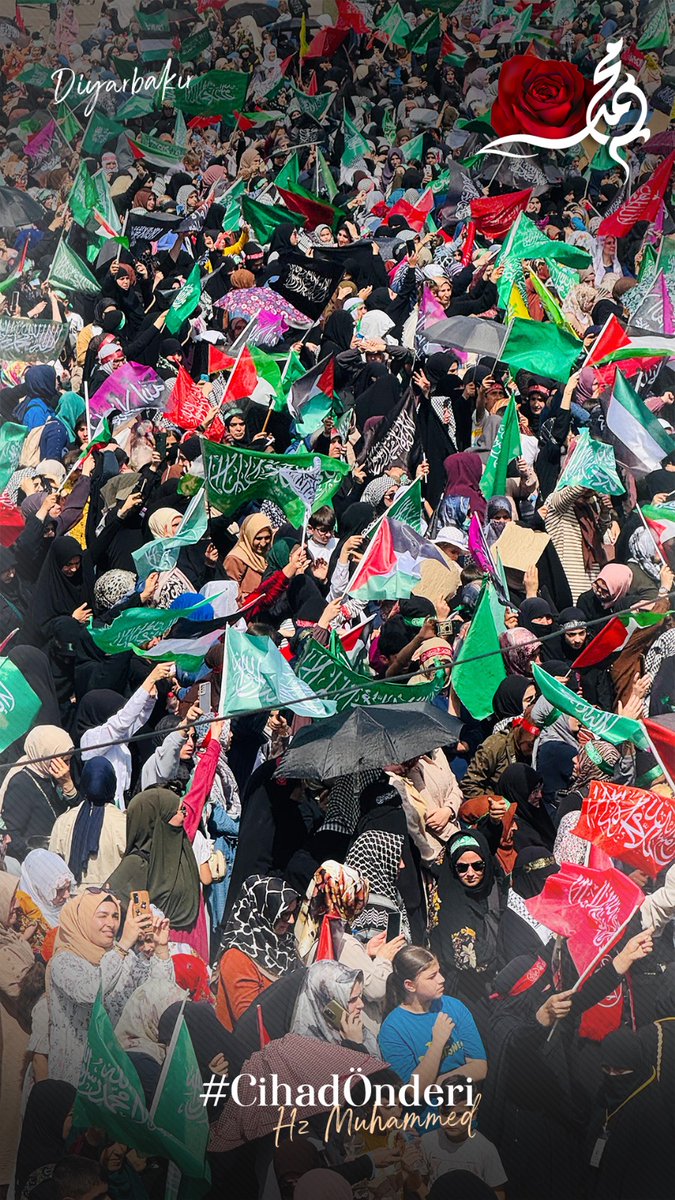 HudaPar21's tweet photo. Diyarbakır'da toplanan yüzbinlerce Muhammedi, #CihadÖnderi Hz. Peygamberin hayatını örnek almanın yanı sıra, cihadın manasını anlamaya çalışırken, aynı zamanda terör çetesinin Gazze’de ve Filistin’de uyguladığı insanlık dışı soykırımına ve zulmüne karşı bir duruş sergiliyor. https://t.co/nU4yOVGiZn