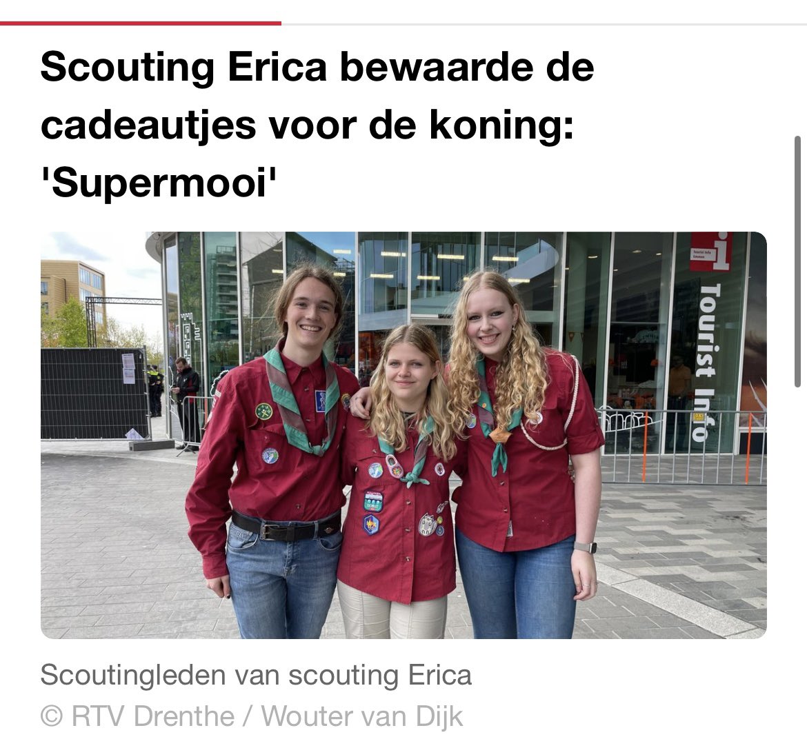 scoutingerica's tweet photo. RTV Drenthe interviewde onze explorers bij Koningsdag! Zij hielpen mee samen met Scouting Emmen om alle cadeautjes voor de koning te verzamelen. @scouting_nl #scoutingnl #koningsdagemmen https://t.co/RGB0qiUVWf
