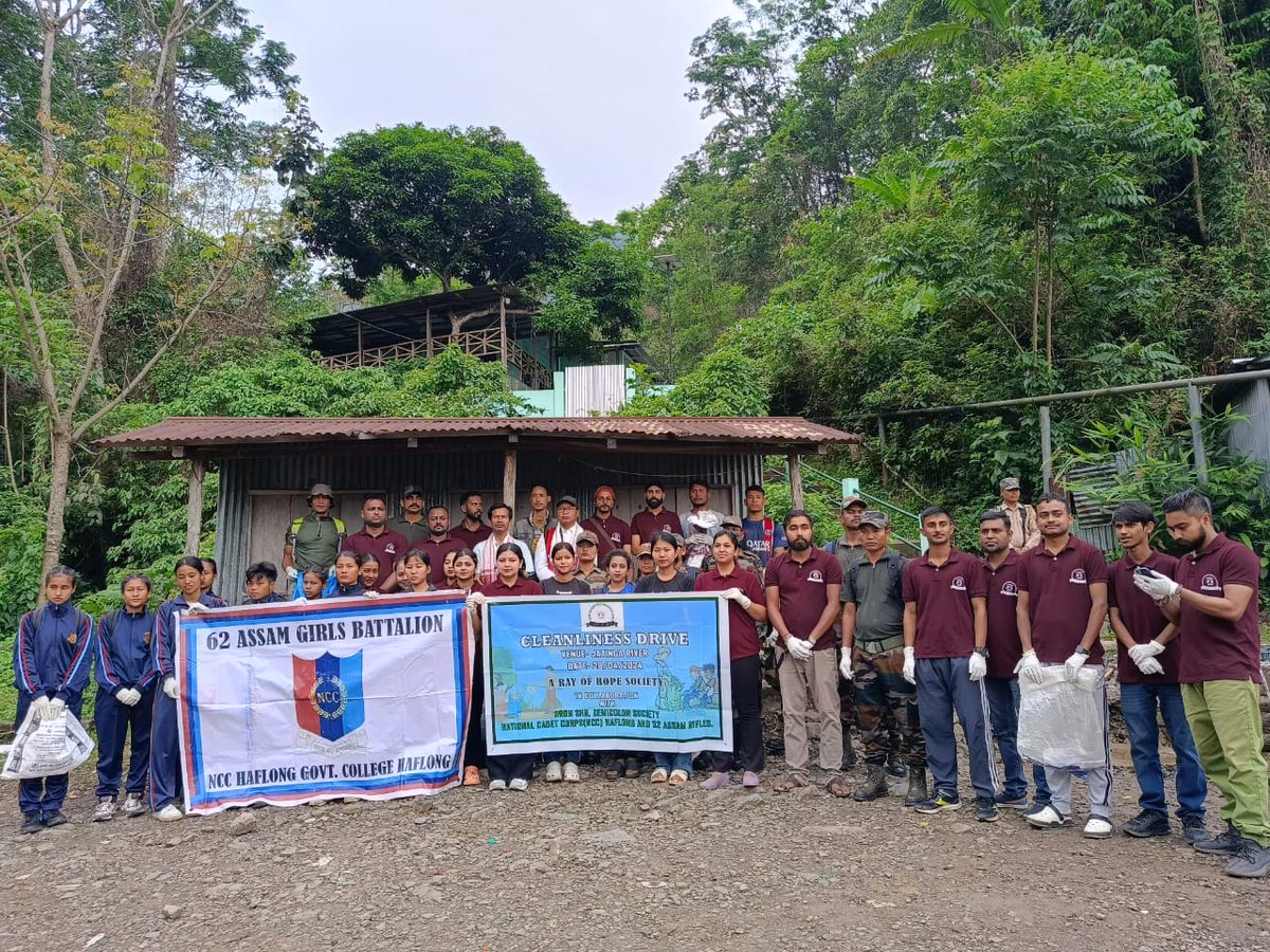 DrLimi's tweet photo. 62 Assam Girls Bn NCC Haflong Govt College in collaboration with AROH society and 32 Assam Rifles organised cleanliness drive near Jatinga river  to create civic awareness among the people.@nccner @HQ_DG_NCC @MeGagsDeep https://t.co/WQh3y8fWDb