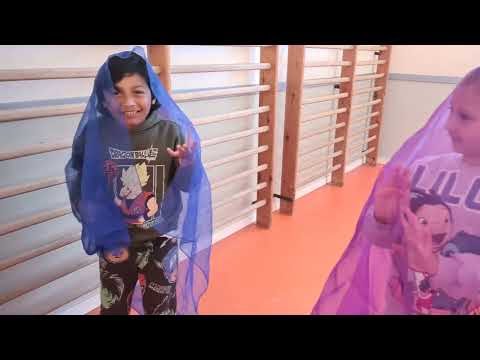 CONVIVENCIAS MIG:  Hace unos días los niños y niñas de 3º de E.P. junto con el alumnado de 6º de E.P. pudieron disfrutar de las convivencias MIG de juegos con pelota. Una mañana fantástica. dlvr.it/T674xX