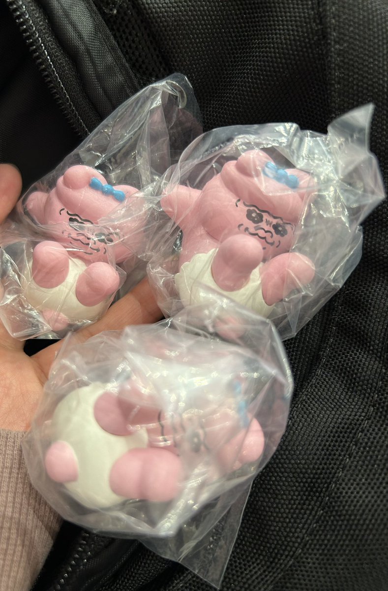 miiiikun_'s tweet photo. おぱんちゅうさぎ　ガチャ　交換

求→きゅうしょく、ぼろぼろ

譲→さかさま

#おぱんちゅうさぎ https://t.co/mx1DNWBWfG