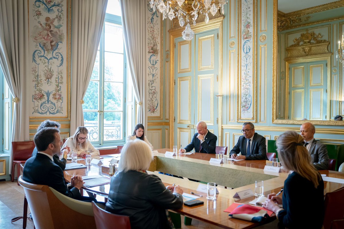 Merci beaucoup, mon frère President @EmmanuelMacron, for an excellent discussion last Friday about the #WHOAcademy inauguration in Lyon later this year and its key role in the ongoing @WHO transformation. We are grateful for your sustained leadership on global health: to…