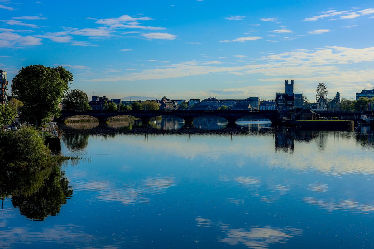 Steve Culligan (@s_cull) on Twitter photo Limerick city this morning Limerick city this morning