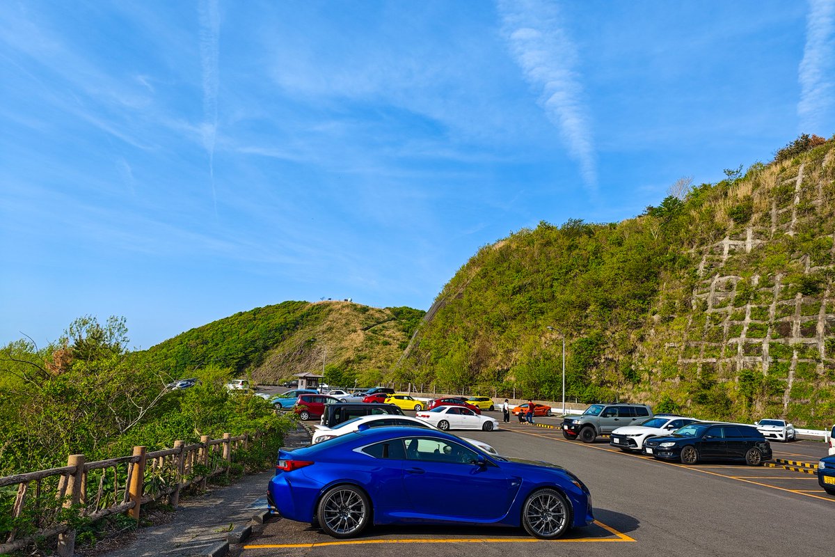 IsseyX1's tweet photo. 弥彦山スカイライン
うっすら佐渡が見える!
明日はあっちに!!
#ひとりドライブ
#弥彦山スカイライン
#弥彦山
#lexus
#lexus_rcf
#RCF https://t.co/Lbx3n6z0iZ