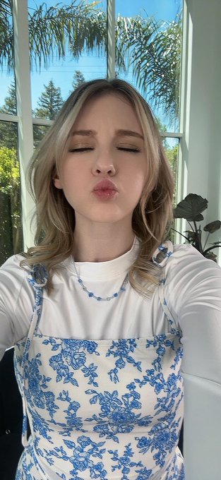 🩵💙🤍 https://t.co/5Ha63TY4lI