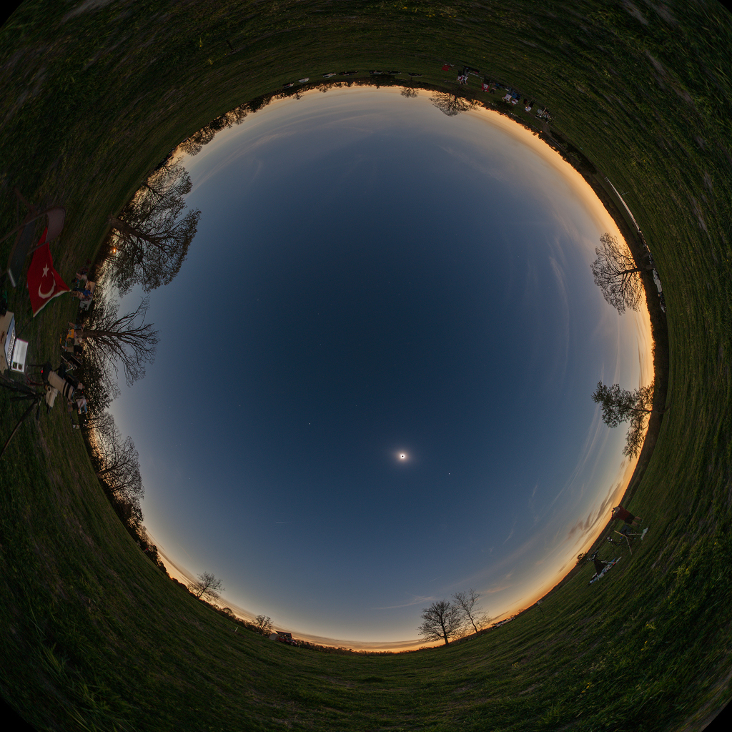 #SpaceImageOfTheDay: All Sky Moon Shadow

Image Credit & Copyright: Tunc Tezel (TWAN)

#APOD #Perth #WA #space #spacenews #perthnews #wanews #communitynews