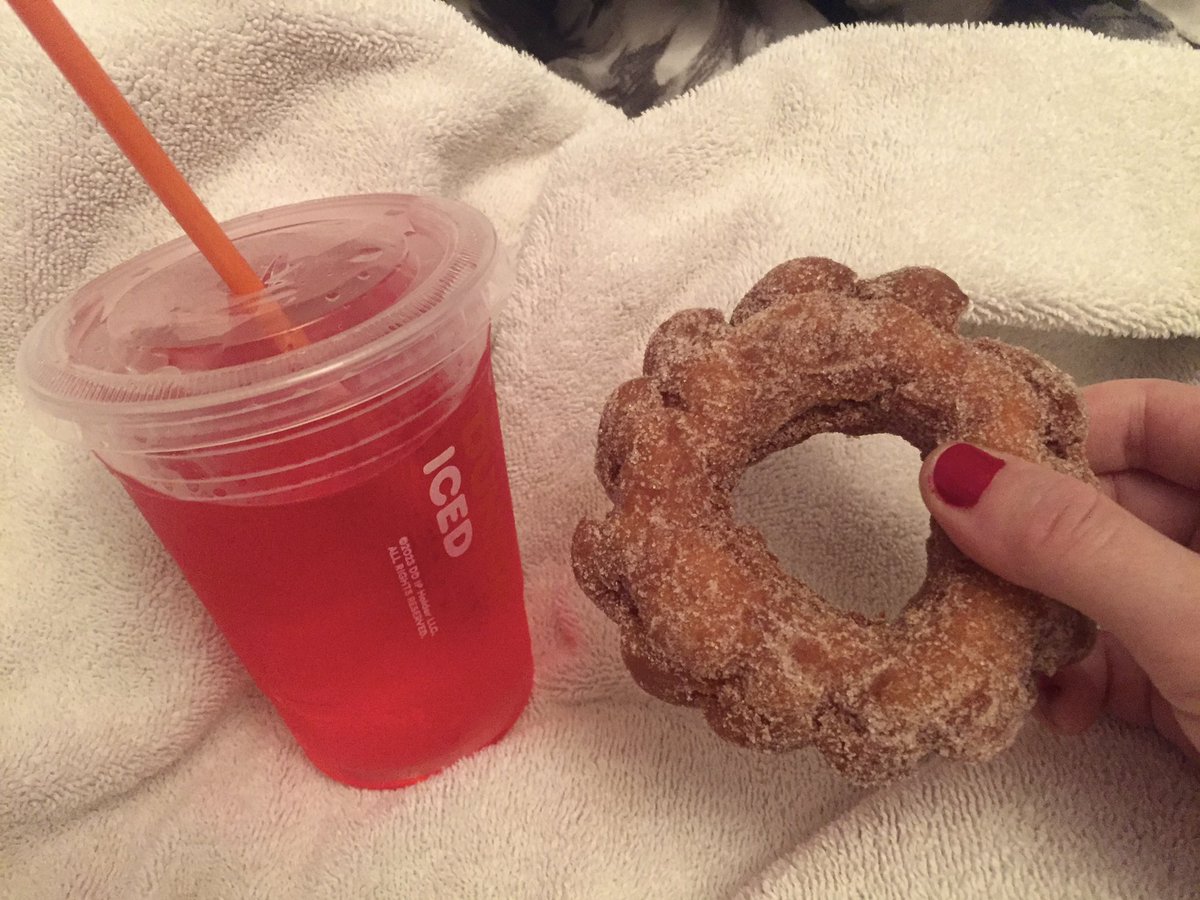 Mixed berry beats Dunkin refresher & churro donut