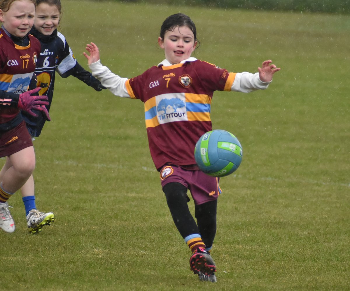 Blitz peile na gcailíní faoi 8 U8 girls football blitz, 27.04.2024 🖼️ facebook.com/media/set/?van…