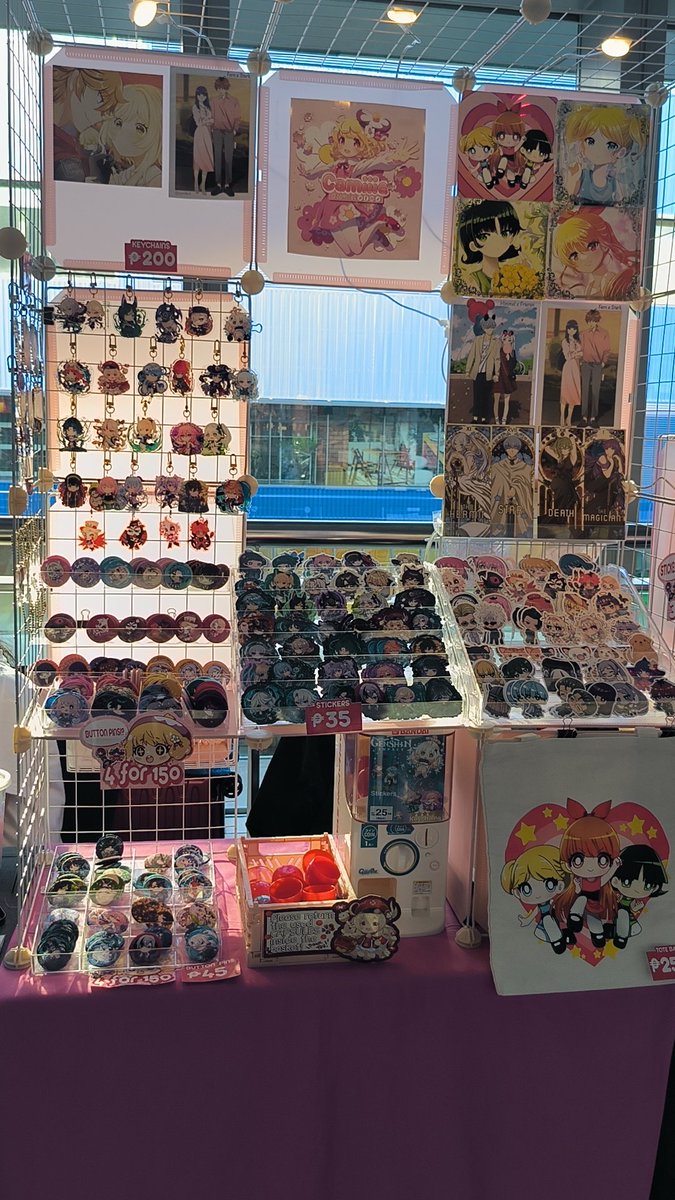 Camiiie4's tweet photo. Currently at #Buzzart 🫠🫠🫠🔥🔥🔥 and lookie where I'm placed...besides the window...🫠🫠🫠🫠 https://t.co/AhsOVcrMUd
