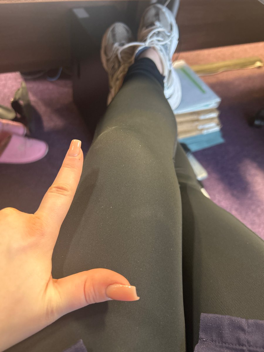 GoddessCry1's tweet photo. In need of a foot massage 💆🏼‍♀️ 

#findom #footworship #paypig #RTsub #RTpig #humanatm #cashapp https://t.co/9NHFklm2VJ