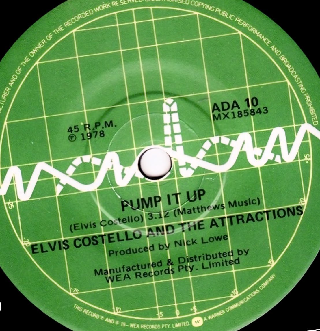 Elvis Costello and the Attractions 
Pump It Up

28 April 1978

@NewWaveAndPunk #elviscostello #newwave #70s #music #vinylsingle #records #vinylrecords @ElvisCostello