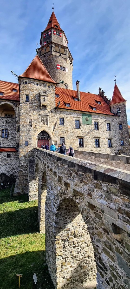 Bouzov Castle. Czech Republic 🇨🇿 I like this castle, especially the approach to the entrance and the entrance itself. A stout wooden door and a portcullis would be very effective at keeping out undesirable visitors.