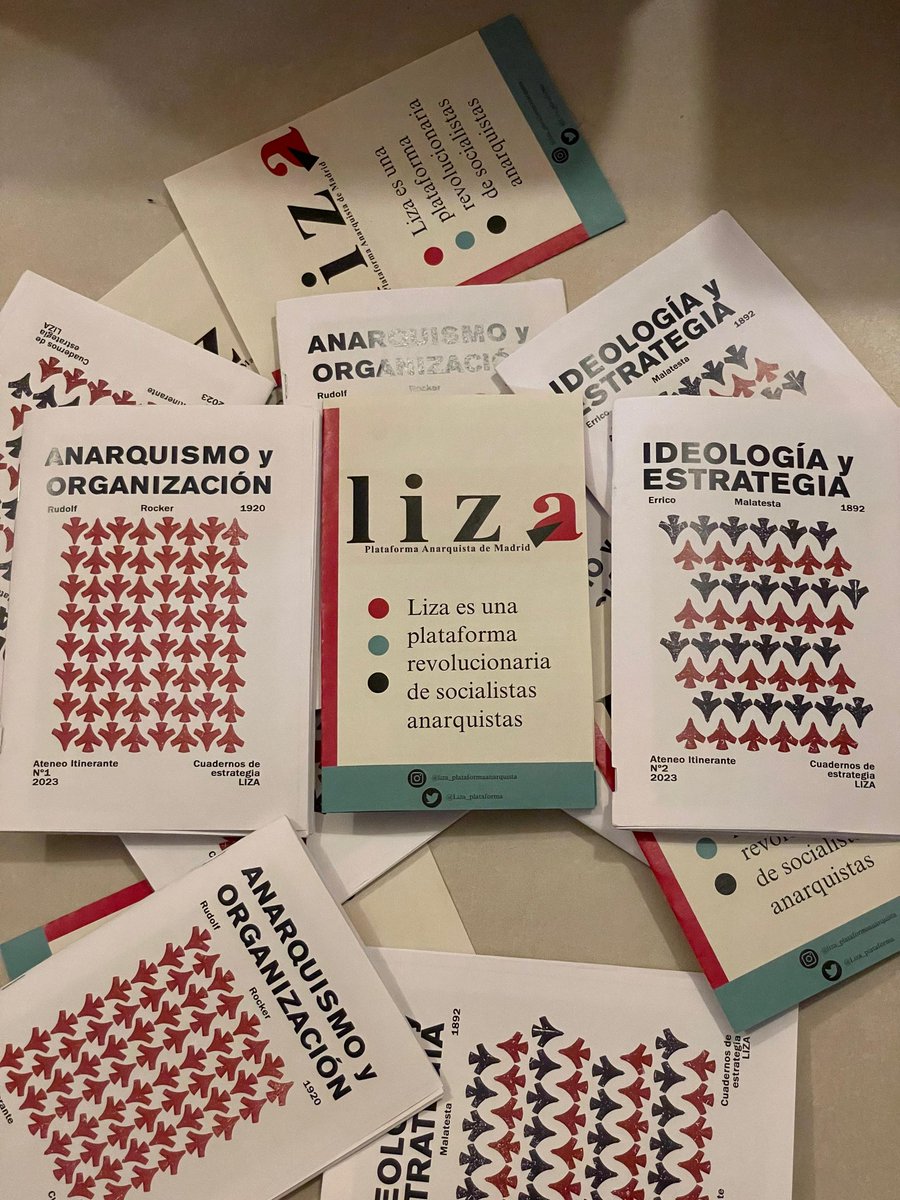 Ayer tuvimos tarde de taller de fanzines 😉 próximamente se podrán adquirir en nuestros eventos y en las actividades políticas en que participamos. Difunde La Idea, organízate y lucha junto a tus compañeras ❤️🖤