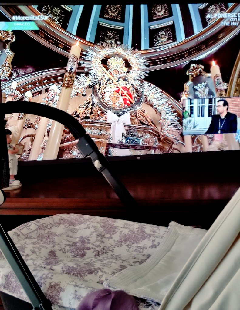 En tu mes me has regalado el milagro de mi vida, ¡GRACIAS MADRE! 
Ausentarme por este motivo de tu fiesta es un regalo divino. Protégela siempre. 

Gracias <a href="/canalsur/">CanalSur</a> <a href="/canalsurjaen/">CanalSur Jaén</a> <a href="/MorenitaCSUR/">VirgendelaCabezaCSur</a>  por acercarme a ella hoy.
#MorenitaCSur