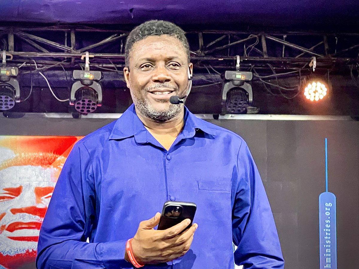 savannahmins's tweet photo. The operation of faith guarantees God’s promises to you. Faith does not limit you from the blessing, rather it’s the guaranteed access to the blessing. - Rev @AromeAdah #SGCAbuja: https://t.co/oTLnG81l0A https://t.co/s3xC3pPt8f