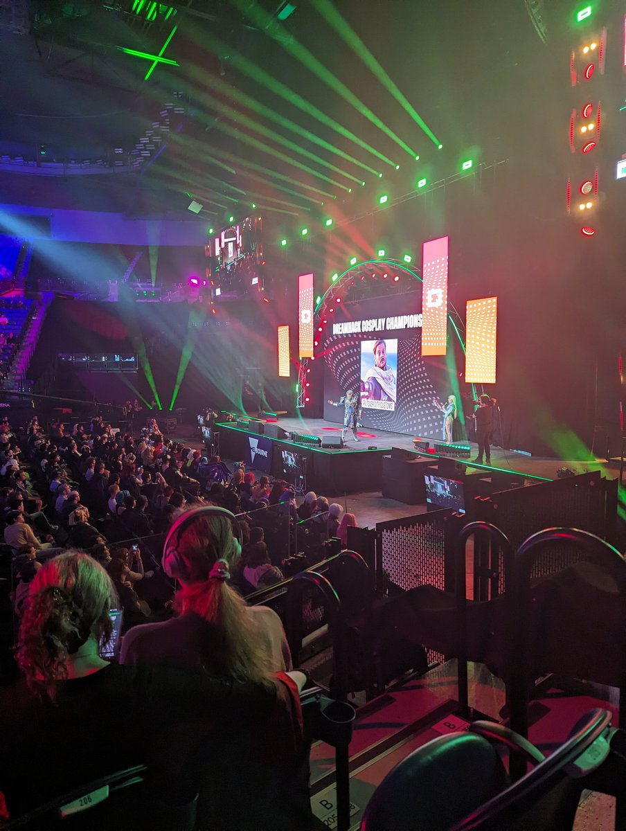 NorZZaTV's tweet photo. Never been to #DreamHack before. But so glad I went!
The panels, main stage events and especially the Artist Alley was great!
See you next year @DreamHackAU
#dreamhackmelbourne #dreamhack2024 https://t.co/dsIcDw6Qbm
