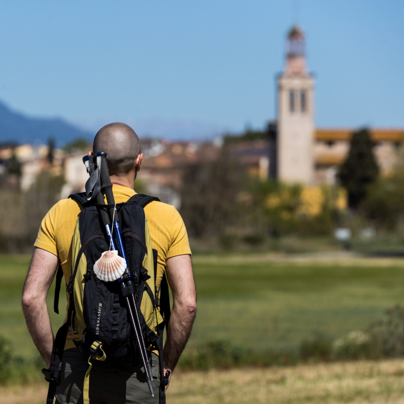 Sempre és un bon moment per caminar i fer camí 🚩. 
Trepitjar terrenys amb història i que et porten a descobrir indrets especials. 

Vols fer un tram del camí de Sant Jaume selvatà?
Aquí tens la ruta 👇 

laselvaturisme.com/rutes/cami-de-…

#LaSelvaTurisme