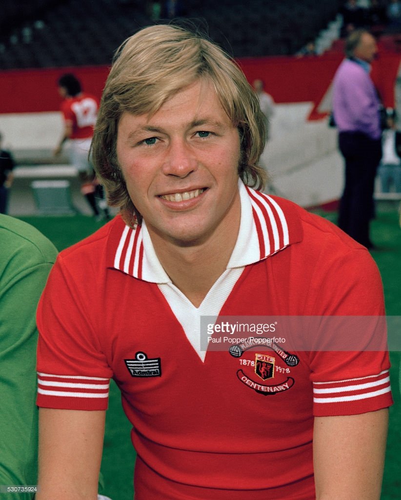 The wonderful Brian Greenhoff would've been celebrating his 71st birthday today. Red to the core, I owe him a great debt of gratitude for his support in the early days of UBF. Very sadly missed but never forgotten #mufc 🙏😢