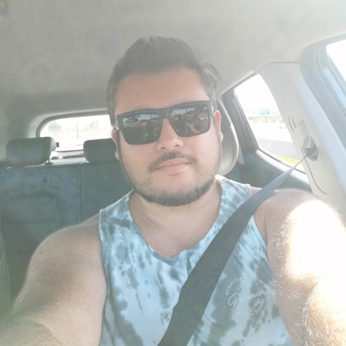 JAVERICS's tweet photo. #NuevaFotoDePerfil https://t.co/s4EEKwPqLo