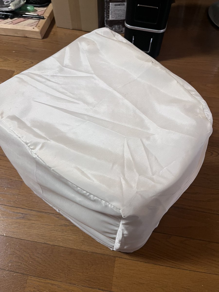 BeachW12's tweet image. ドメティックのポータブルトイレ新品未使用箱は無しなんですが、どなたか2〜3,000円で欲しい方いますかねぇ…💧
余してますw
#ポータブルトイレ
#ドメティック
#DOMETIC