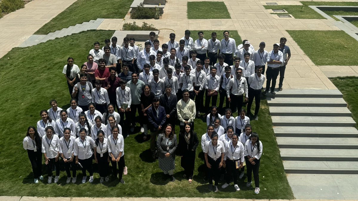 Thrilled to have hosted 80 students from Kalyan Polytechnic Diploma Engineering College at our #LINGO labs on April 25th! We had engaging discussions on #LLMs, #AI, and #ML, sharing insights and fueling curiosity in the next generation of #tech #innovators. @iitgn @cse_iitgn