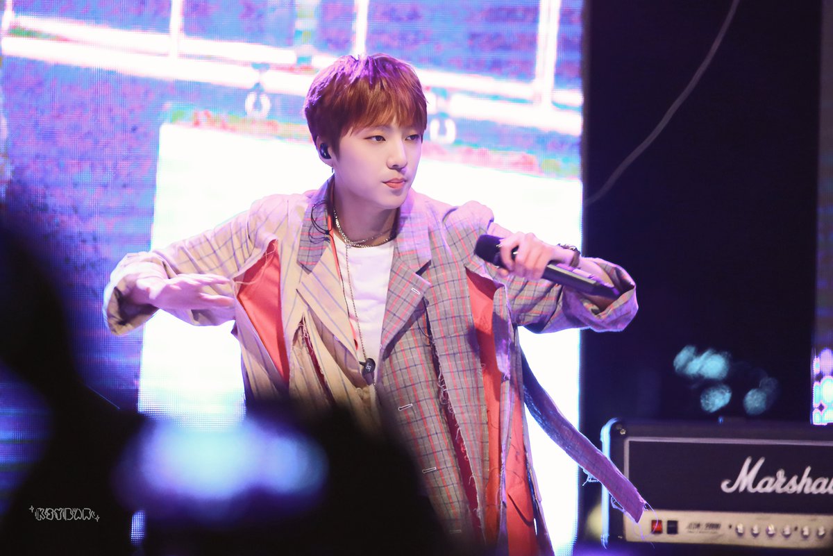 190516 과기대축제

D-235
💗💗

<a href="/official_yoon_/">official_yoon_</a> 
#강승윤 #KANGSEUNGYOON #승윤 #Seungyoon #위너 #WINNER