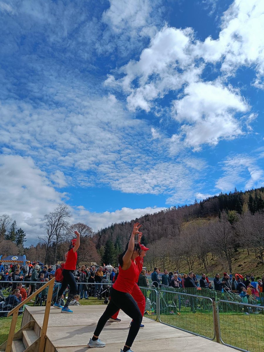 FriskisAberdeen's tweet photo. We had a busy day on Saturday with warm ups @RunBalmoral. Katie, Rosey, Ashwini and Suzanne had fun doing the kids warm ups and the 5K warm up. And they managed to get a run in too 🏃‍♀️ 
Well done to all runners who took part!👏🏻👏🏻 https://t.co/9mQnmjvJZR